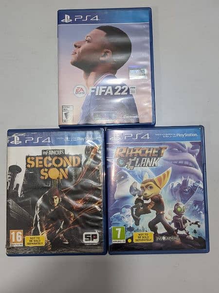 ps4 pro in excellent condition with 2 controllers and 3 games cds 2