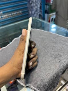 Iphone 11 64 jv stock available