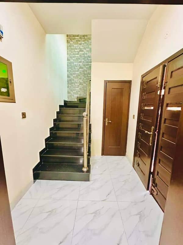 Like a Brand New Used 7 Marla House For Sale In Sector D Bahria Town Lahore 28