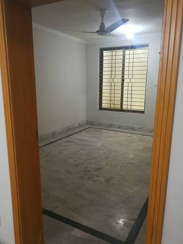 BEAUTIFUL UPPER PORTION FOR RENT 1
