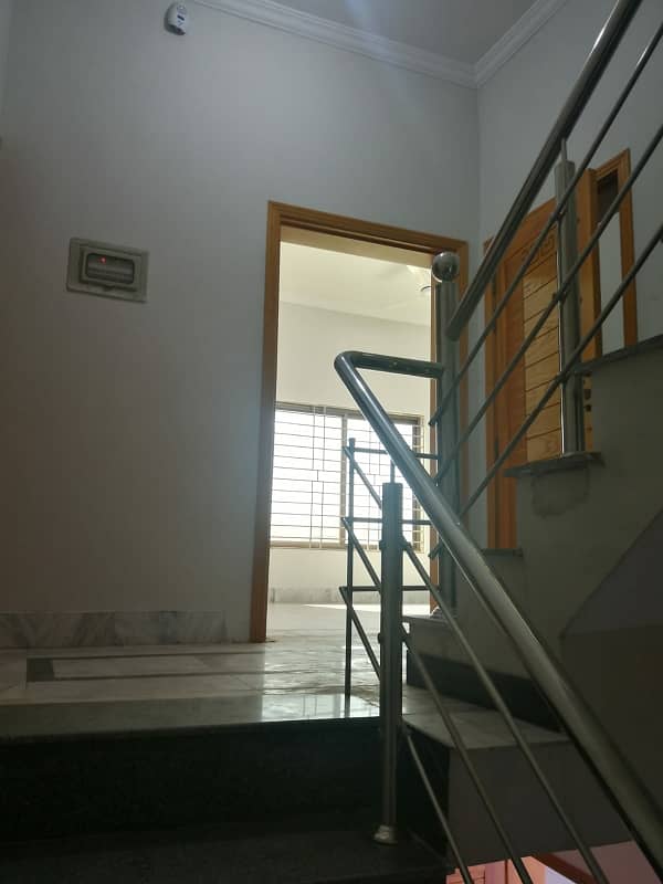 BEAUTIFUL UPPER PORTION FOR RENT 3