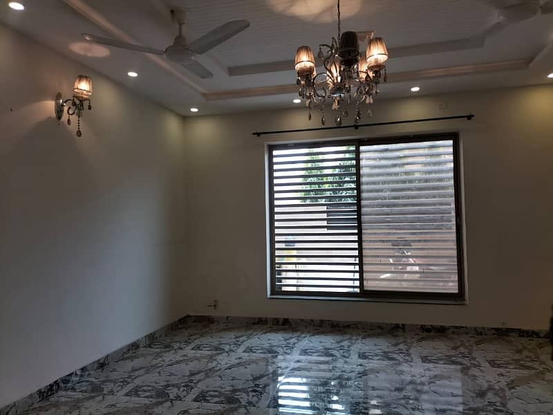 BEAUTIFUL UPPER PORTION AVAIL FOR RENT 1