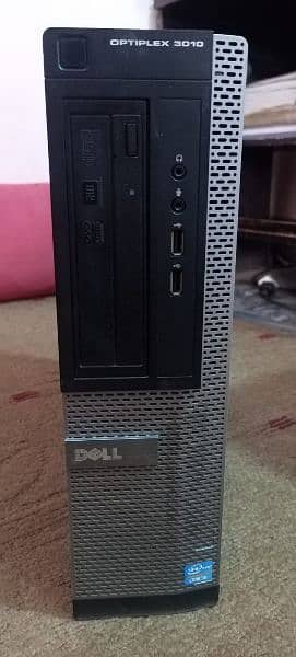 Dell Optiplex 3010 with LED keyboard mouse and table 0