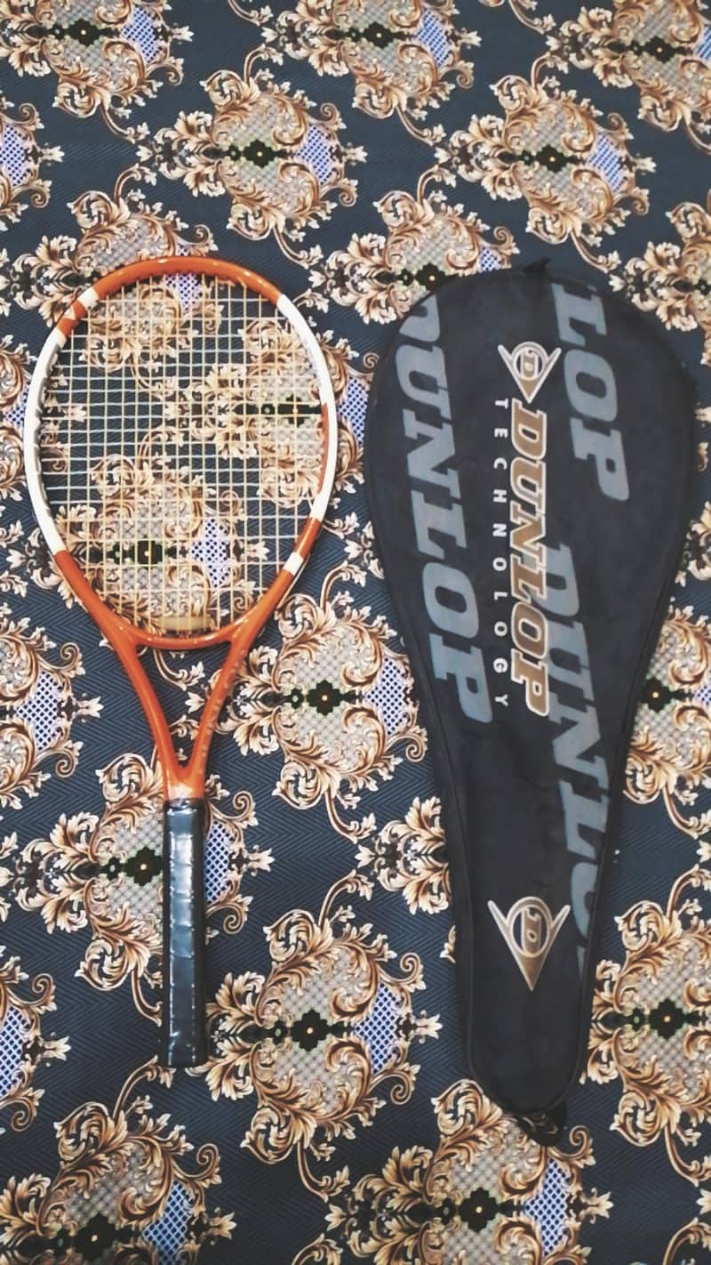 Selling Urgent!! Dunlop Tennis Racket Elite Tour 265+. 1