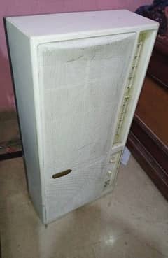 Good condition perfect cooling original gas, Power 110 Volt AC