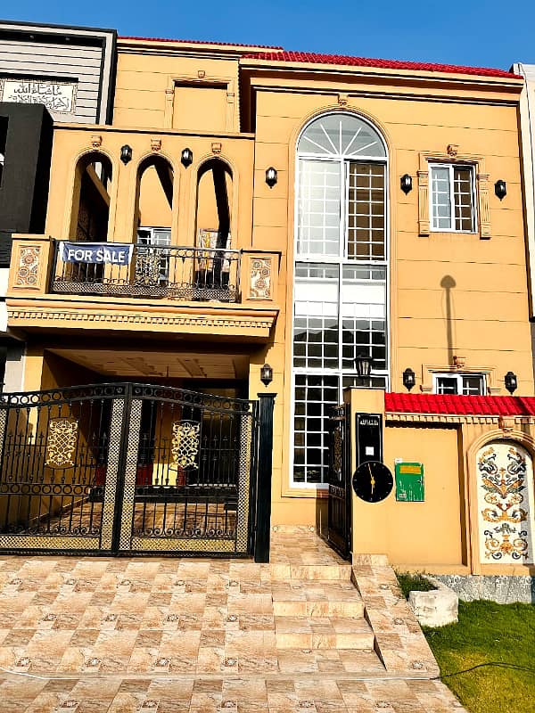 5 Marla Brand New Luxury House for Sale In AA Block Bahria Town Lahore 1