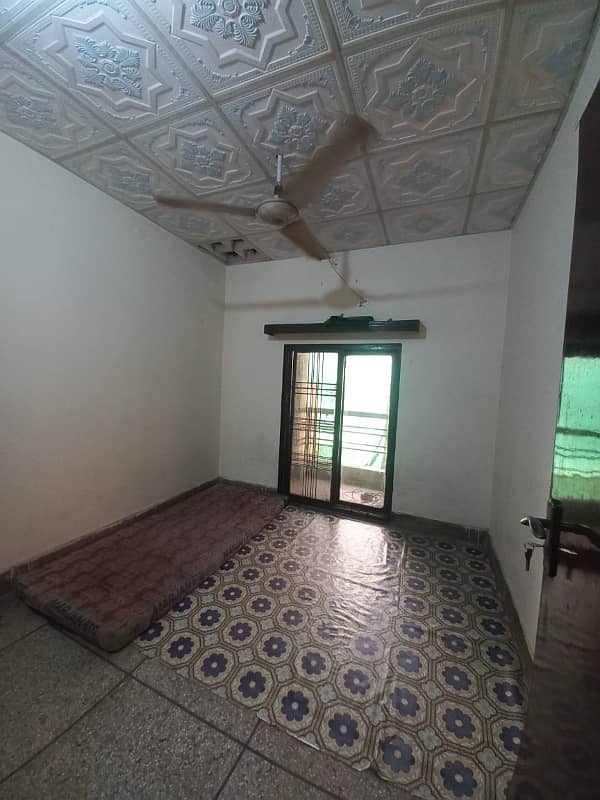 Allama Iqbal Town Upper Portion For Rent Bachelor Commercial 1