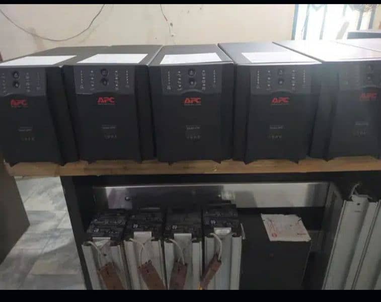 APC SMART UPS and Dry, lithium batteries available 2