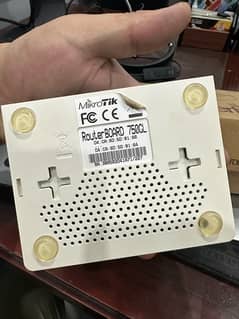 mikrotik router board 750