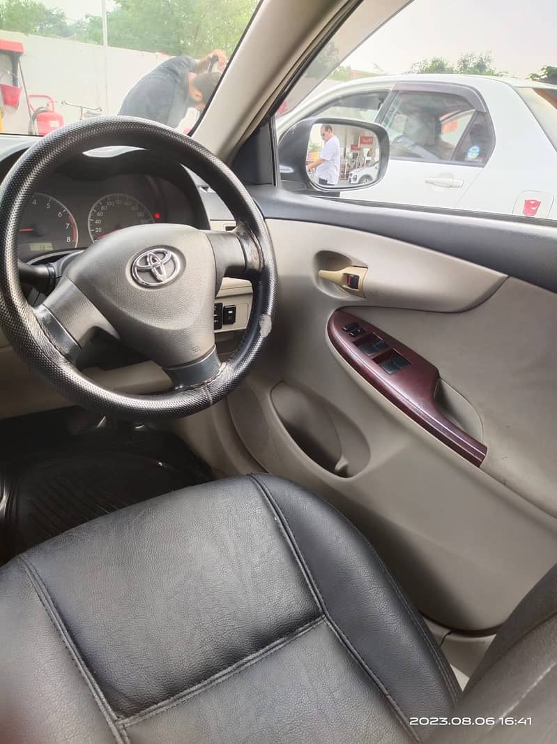 Toyota Corolla gli 2013 Automatic 1