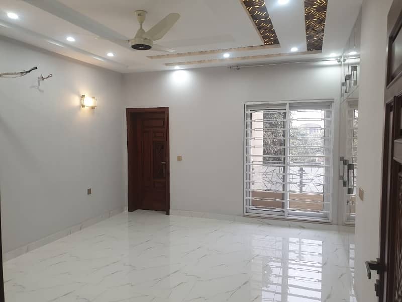Brand New 10 Marla Upper Portion with Gas Available near UCP Shoukat Khanum Wapda Town LHR 7