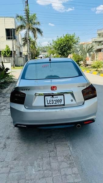 Honda City 2015, i-vTec 15