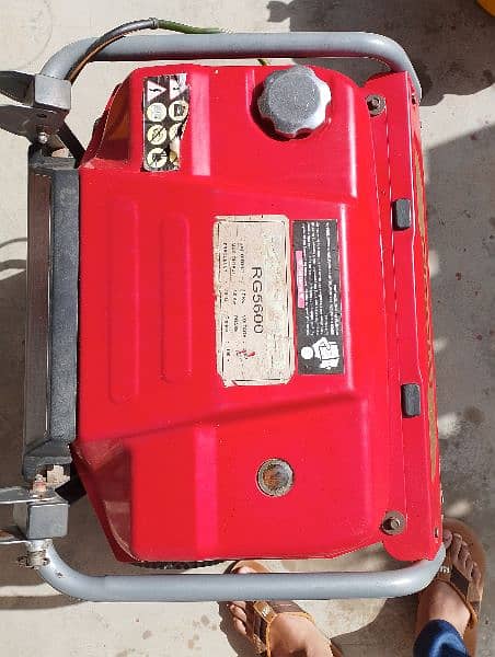 Riggid RG-5600 3Kw Generator, battery Not available 1