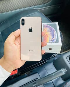 iPhone Xs Max Gold 256GB PTA Approved WhatsApp 0328. . 808. . 8238