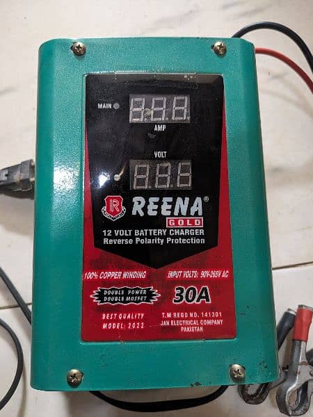 Reena 12 Volt 30Amp Batttery Charger Universal Battery Charger 3