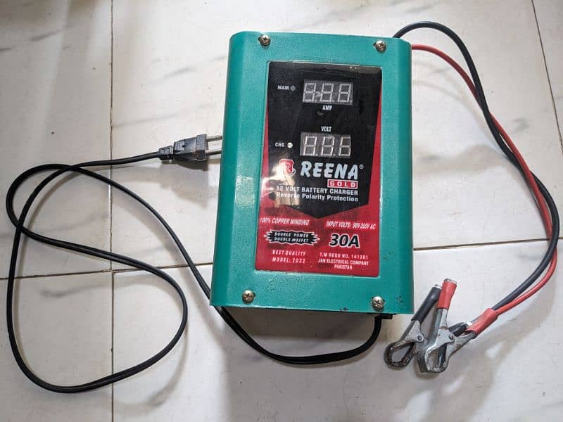 Reena 12 Volt 30Amp Batttery Charger Universal Battery Charger 4