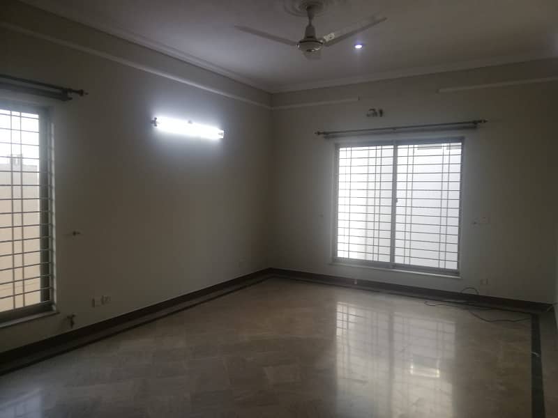 1.5 Kanal Upper Portion Available For Rent 5