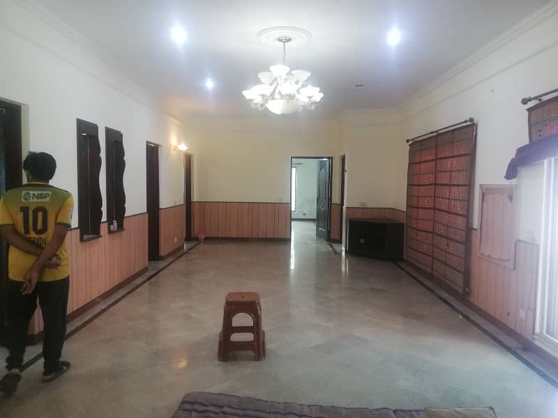 1.5 Kanal Upper Portion Available For Rent 8