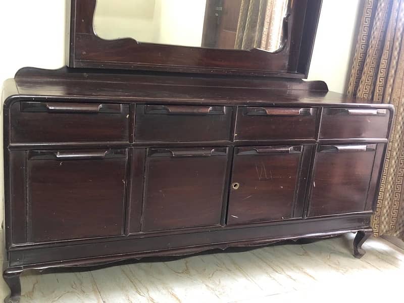 Dressing table wooden frame imported glass in good condition 3