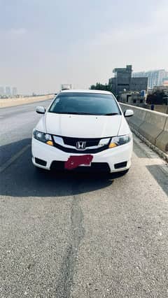 Honda City Auto 1.3 2018 white min condition