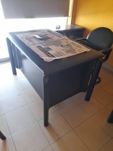 office table with chair 2