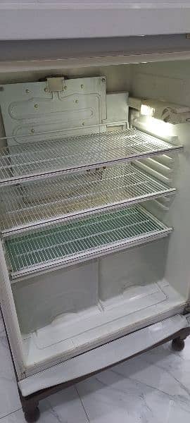 Dawlance refrigerator Large size 3