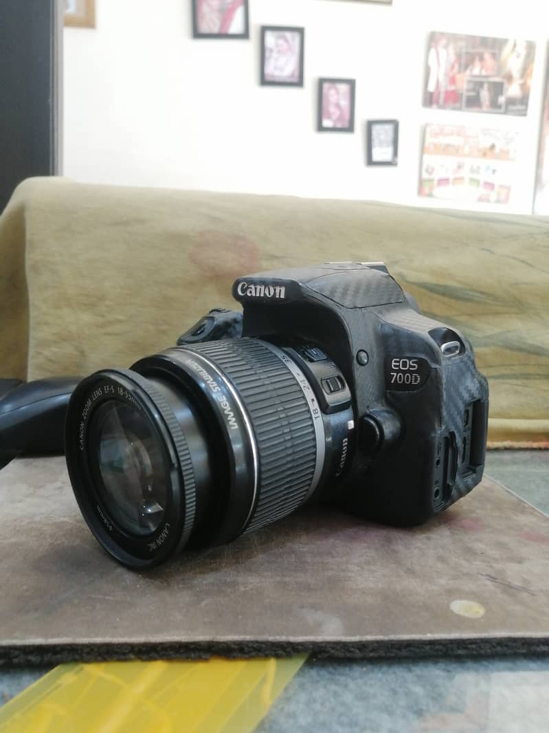 Canon 700D with 18 55 lens 6