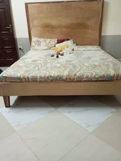 Wooden king size bed new