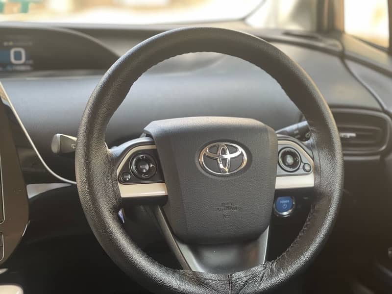 Toyota Prius 2016 5