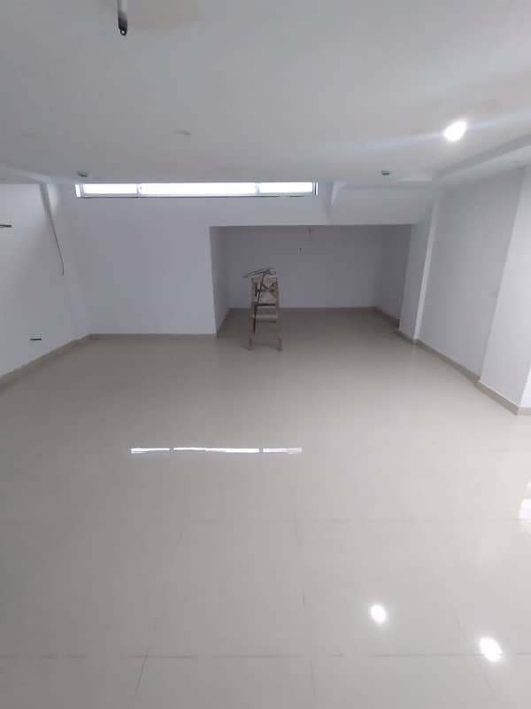8 marla Basement with bath for rent Phase 5. 1