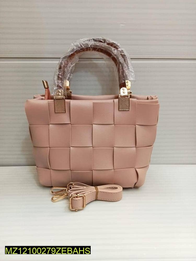 Ladies bag for sale in all Pakistan. Only home delivery. 18