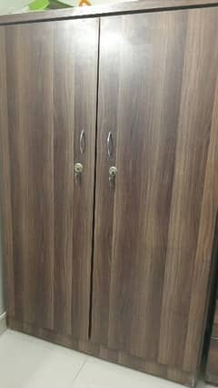 4 door wardrobe and dressing table in good condition