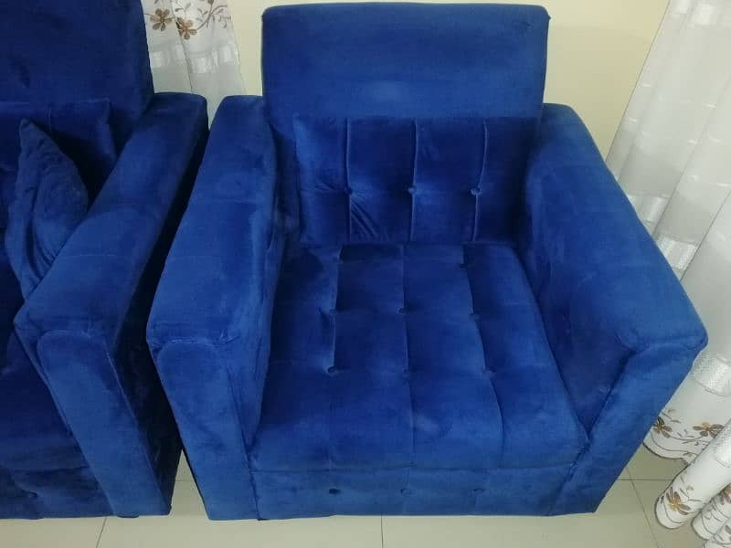 used but new sofa set in reasonable price 1