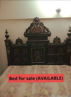 Chinot bed for sale (Wooden)