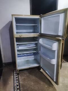 PEL refrigerator medium size all ok condition as shown in pictures