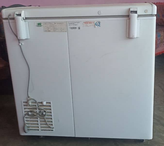 pel refrigerator brend new 1 months use 5 year warranty  03305499606 3