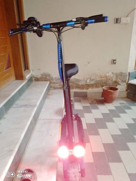 Winnersky Electric scooter 10/9 condition model E10 pro 4