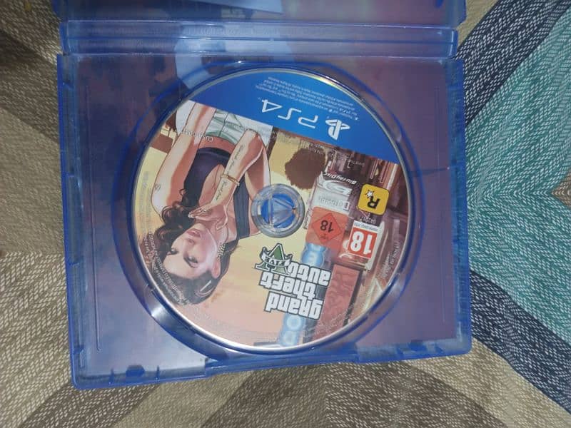 PS4 GTA 5 CD game 2