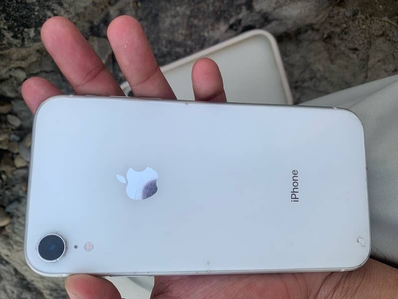 iPhone xr for sale/PTA Approved /128GB /White colour 0