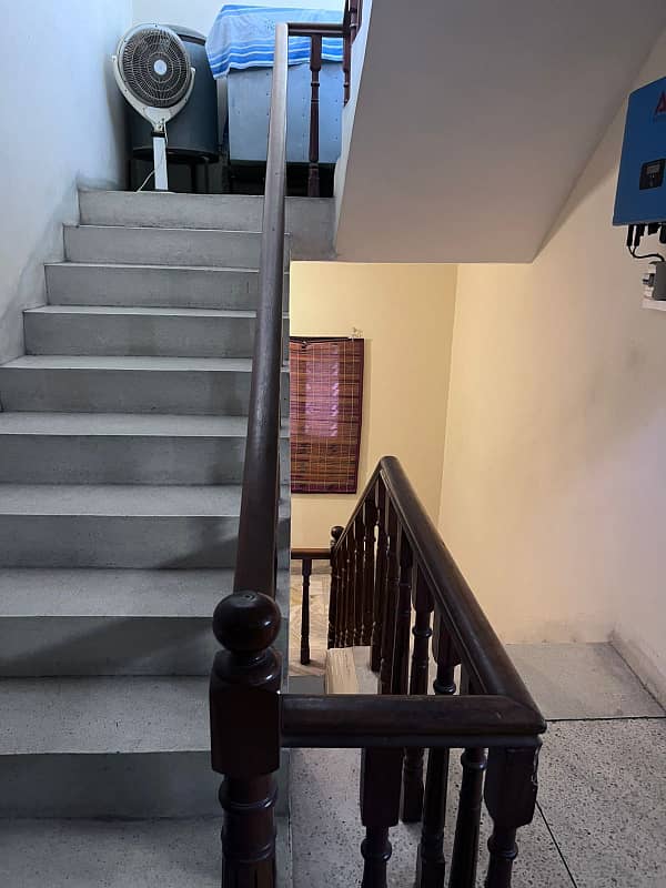 1 Kanal Beautiful House Available For Sale in P Block Model Town Ext Lahore 22