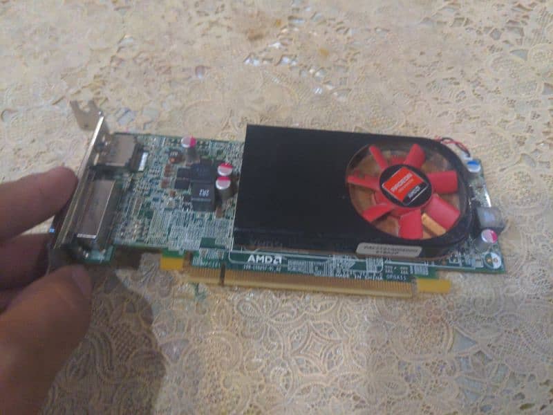 R7 250 2gb graphic card. best for budget gaming. condition is mint 3
