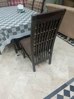 dining table 6 seater brand new condition
