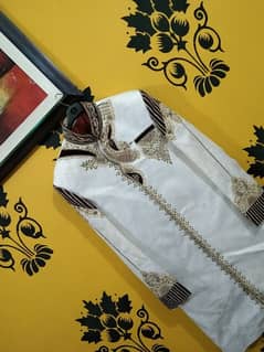 Groom sherwani Only 1 time used in Good condition 0