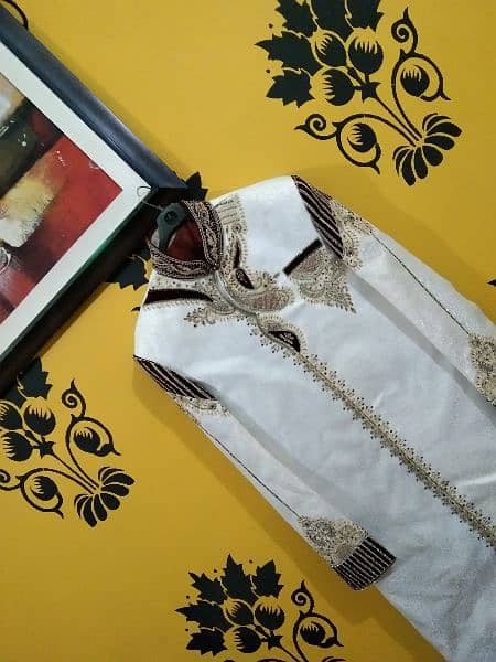 Groom sherwani Only 1 time used in Good condition 1