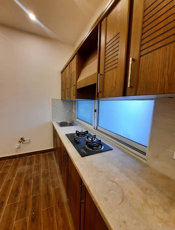 One Bedroom Apartment Available On Rent 3