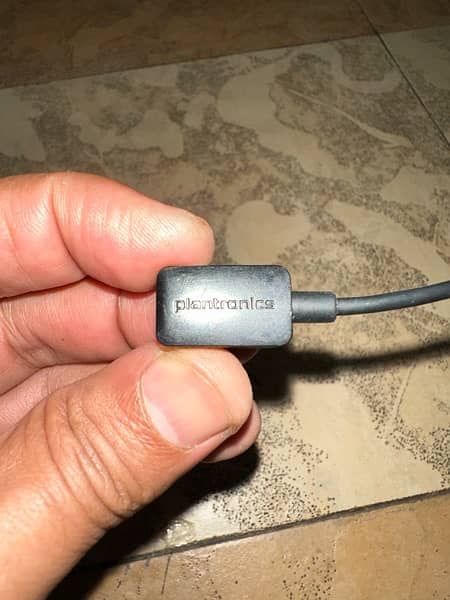 plantronic bluetooth charger 3