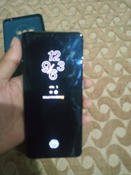 One Plus 7t  8/128gb in a mint condition 2