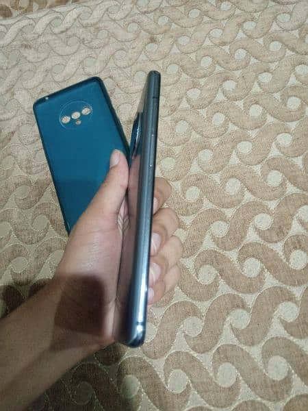 One Plus 7t  8/128gb in a mint condition 4