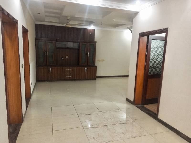 12 Marla Upper Portion Available For Rent 0