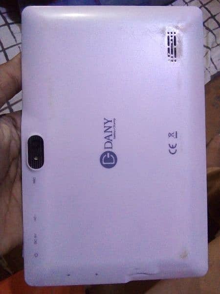 Dany Tablet for sale 10 by 10 condition 0